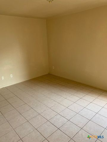 811 York Avenue A, Killeen, TX 76541