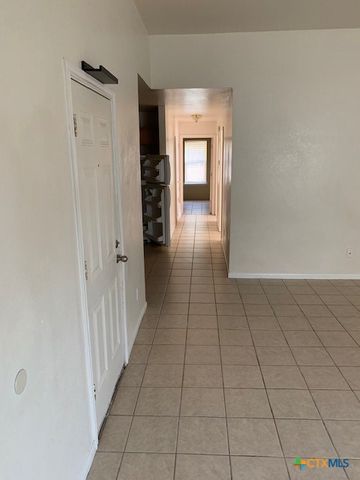 811 York Avenue A, Killeen, TX 76541