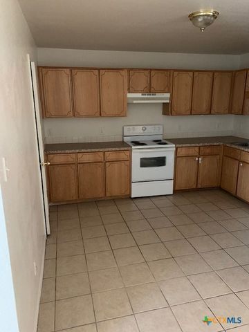 811 York Avenue A, Killeen, TX 76541