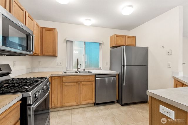 10435 3rd Avenue SW, Seattle, WA 98146