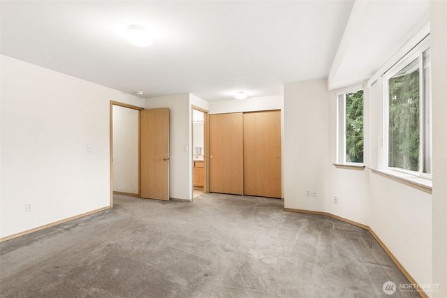 10435 3rd Avenue SW, Seattle, WA 98146