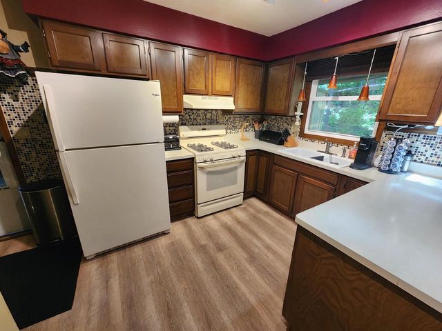 400 Woodcrest Lane, Milton, WI 53563