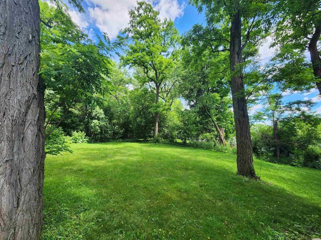 400 Woodcrest Lane, Milton, WI 53563
