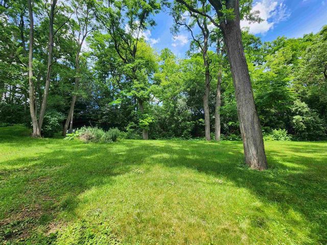 400 Woodcrest Lane, Milton, WI 53563