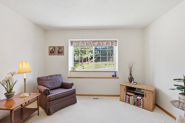 7714 E Woodland Ridge Ln, Spokane, WA 99212