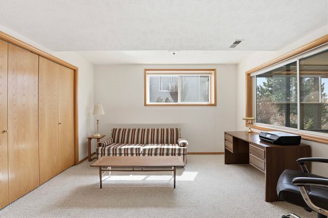 7714 E Woodland Ridge Ln, Spokane, WA 99212