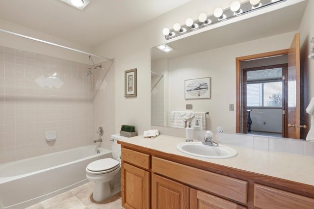 7714 E Woodland Ridge Ln, Spokane, WA 99212