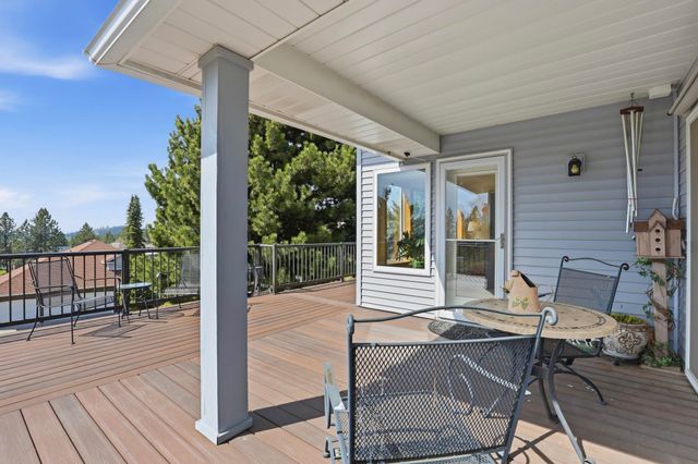 7714 E Woodland Ridge Ln, Spokane, WA 99212