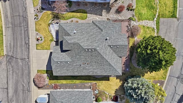 7714 E Woodland Ridge Ln, Spokane, WA 99212