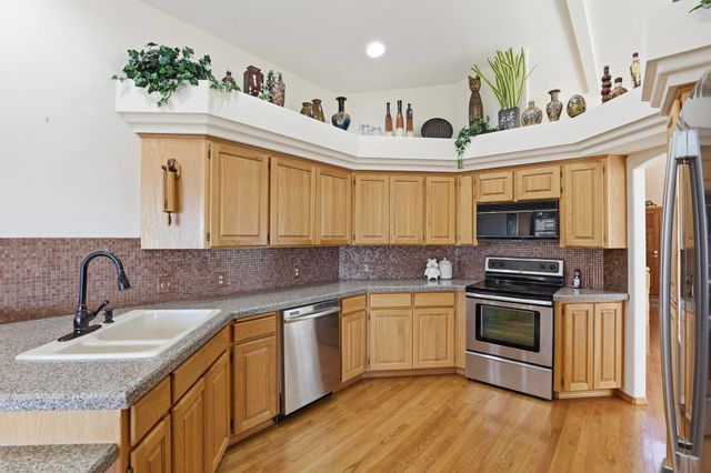 7714 E Woodland Ridge Ln, Spokane, WA 99212