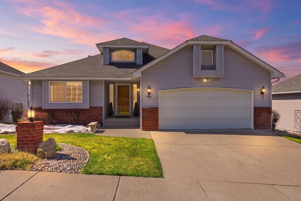 7714 E Woodland Ridge Ln, Spokane, WA 99212