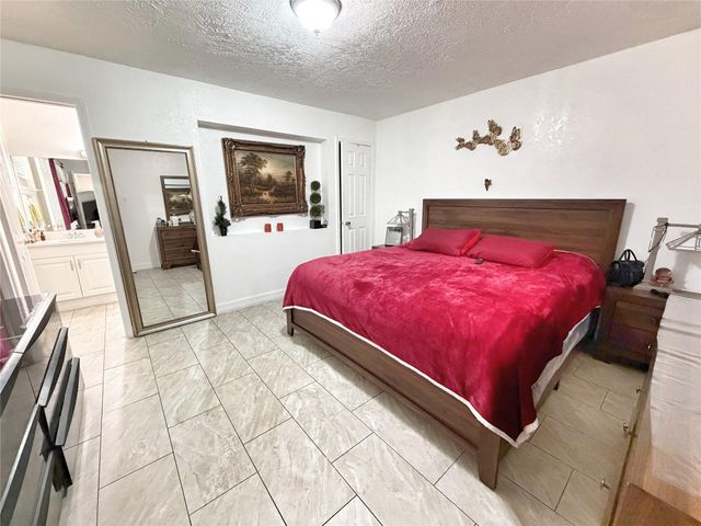 11707 N Evelyn Cir, Houston, TX 77071