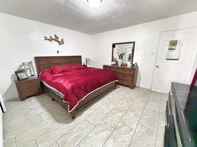 11707 N Evelyn Cir, Houston, TX 77071