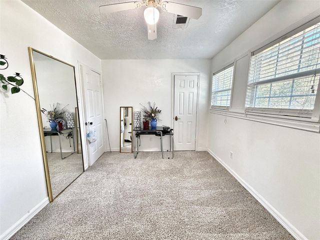 11707 N Evelyn Cir, Houston, TX 77071