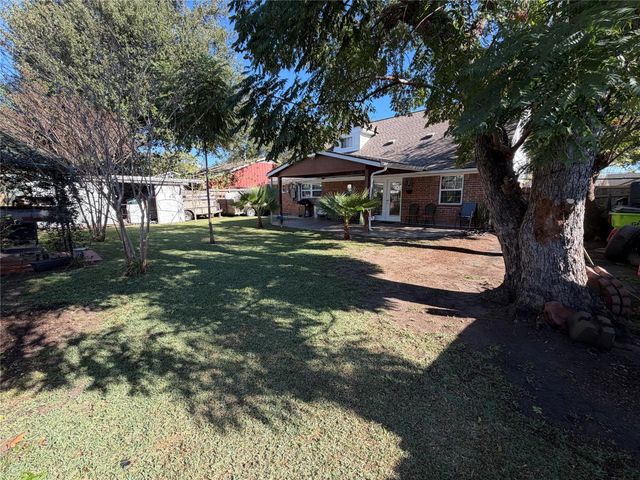 11707 N Evelyn Cir, Houston, TX 77071