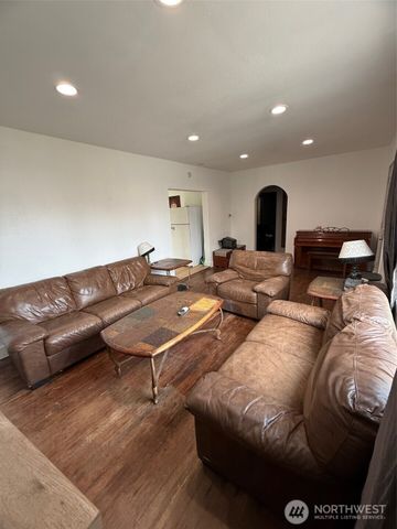 321 E Oak Street, Walla Walla, WA 99362