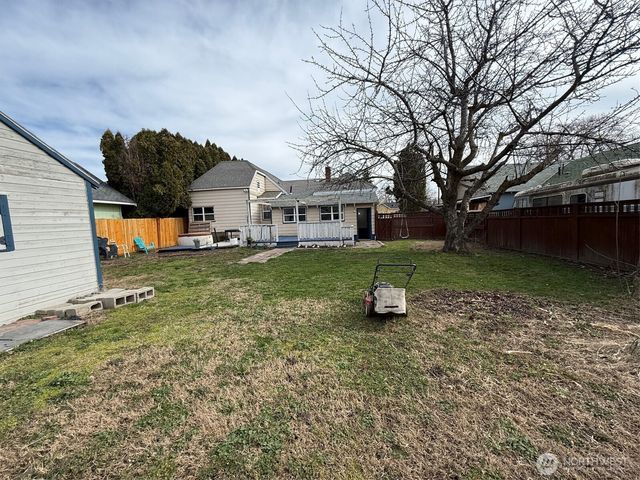 321 E Oak Street, Walla Walla, WA 99362