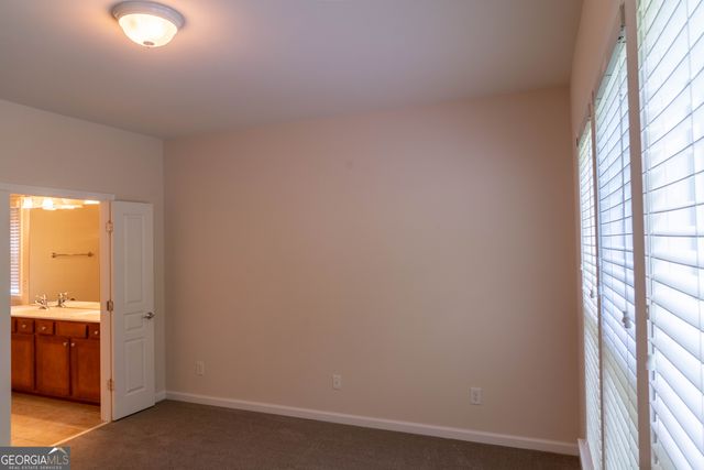 6372 Rockpoint Lane, Hoschton, GA 30548