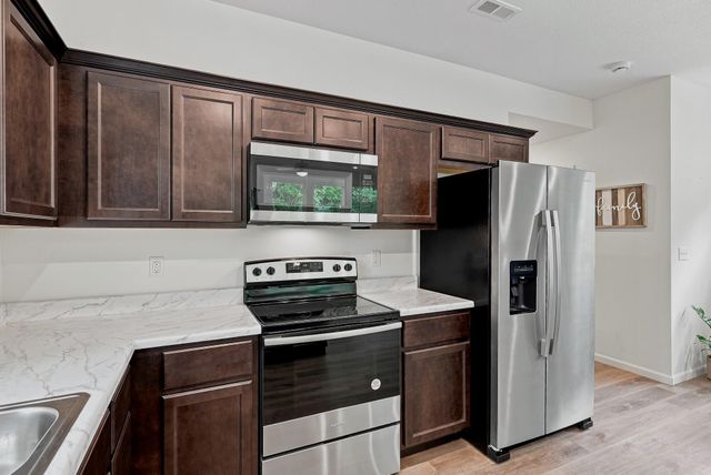 3912 BRAGG CT, Columbia, MO 65202