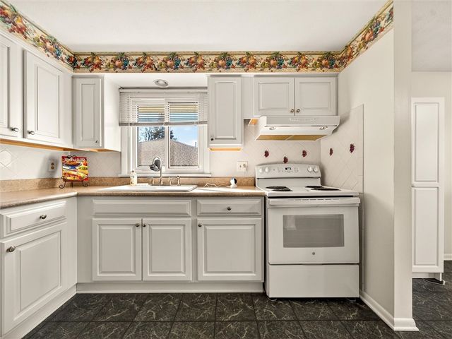 100 Edgebrook Lane, Irondequoit, NY 14617