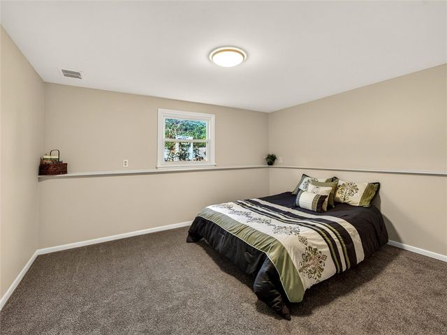 100 Edgebrook Lane, Irondequoit, NY 14617