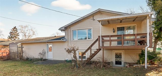 100 Edgebrook Lane, Irondequoit, NY 14617