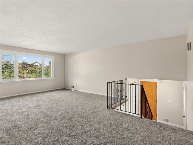 100 Edgebrook Lane, Irondequoit, NY 14617