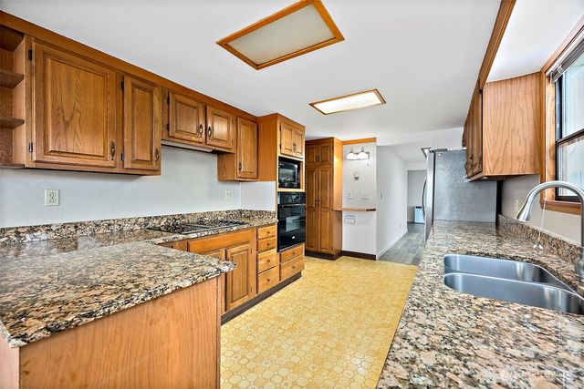 2312 Lafayette Street, Steilacoom, WA 98388