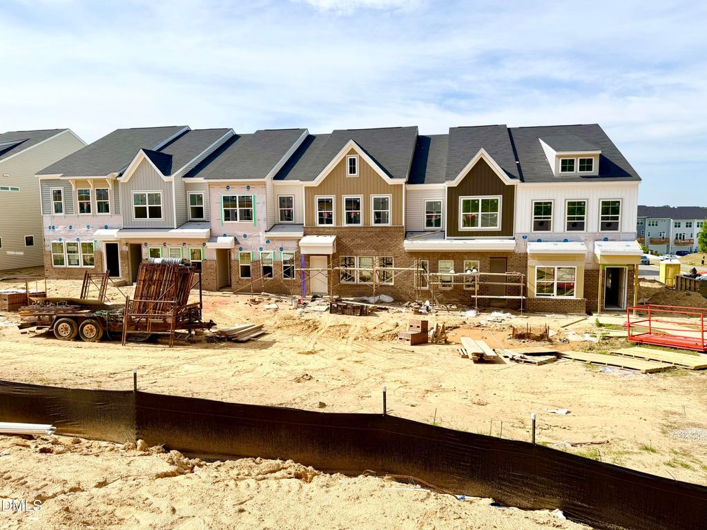 136 Blue Melody Avenue 271, Garner, NC 27529