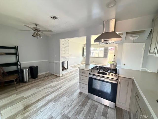 13656 Red Hill Avenue J-32, Tustin, CA 92780