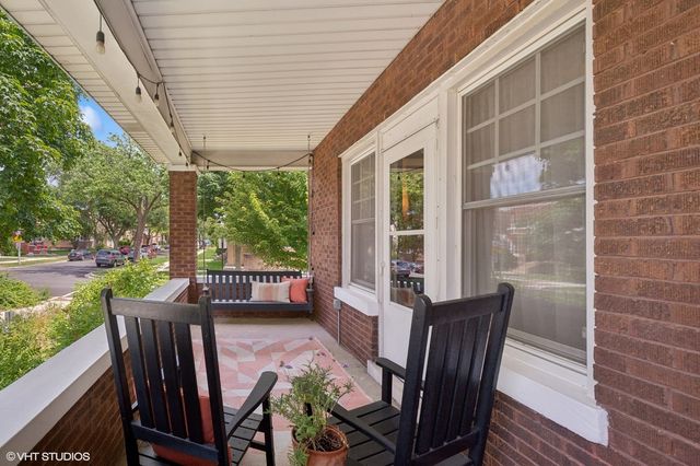 4901 W George Street, Chicago, IL 60641