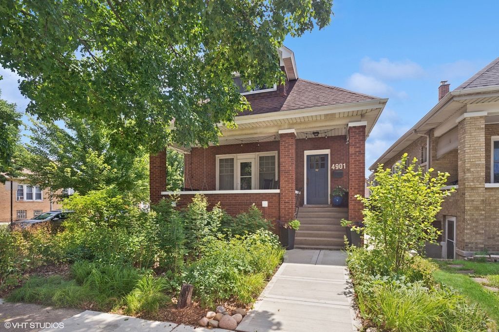 4901 W George Street, Chicago, IL 60641