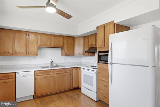 101 LOCUST AVE, Winchester, VA 22601