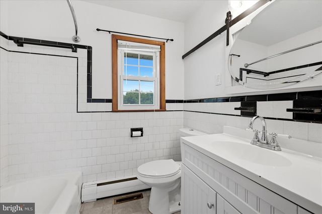 101 LOCUST AVE, Winchester, VA 22601