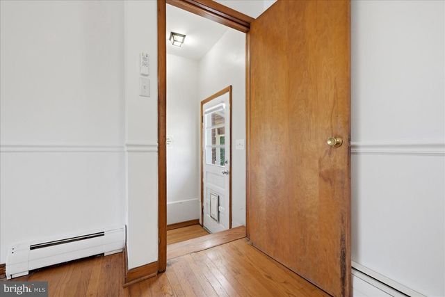 101 LOCUST AVE, Winchester, VA 22601