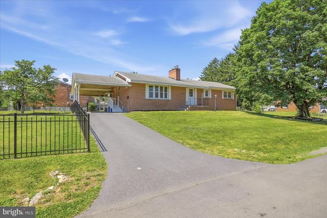 101 LOCUST AVE, Winchester, VA 22601