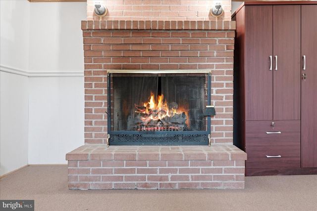101 LOCUST AVE, Winchester, VA 22601