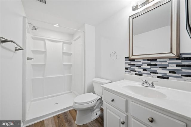 101 LOCUST AVE, Winchester, VA 22601