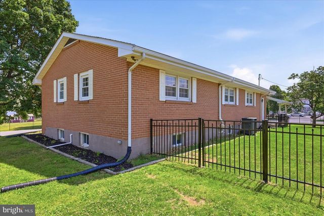101 LOCUST AVE, Winchester, VA 22601
