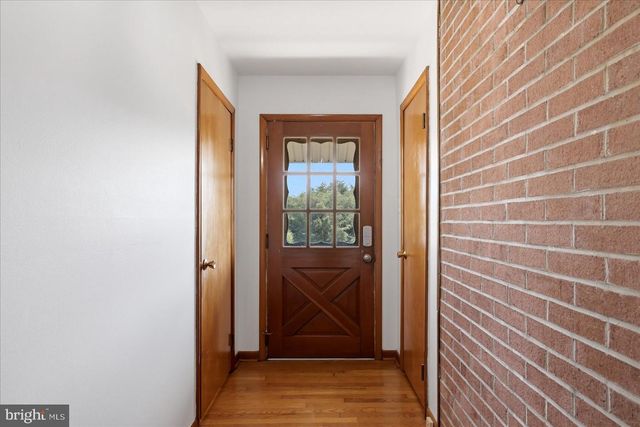 101 LOCUST AVE, Winchester, VA 22601