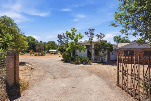 14037 Proctor Valley Rd, Jamul, CA 91935