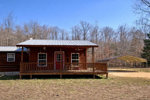 664 Russ Valley Rd, Lobelville, TN 37097