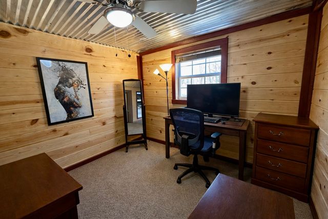 664 Russ Valley Rd, Lobelville, TN 37097