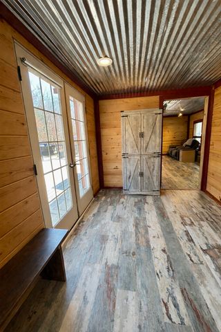 664 Russ Valley Rd, Lobelville, TN 37097