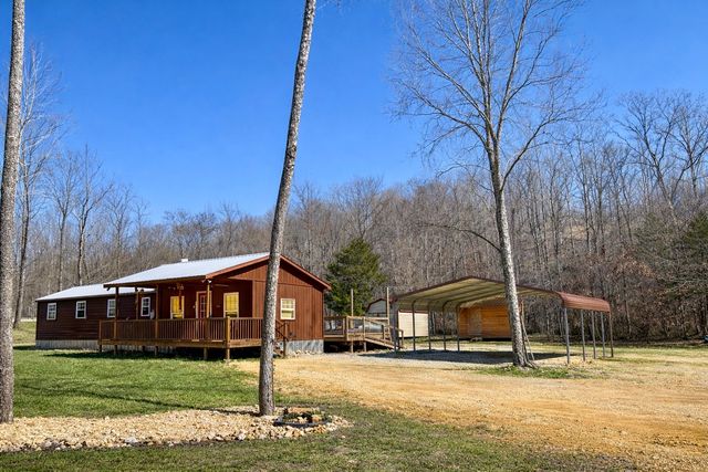 664 Russ Valley Rd, Lobelville, TN 37097