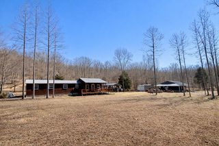 664 Russ Valley Rd, Lobelville, TN 37097