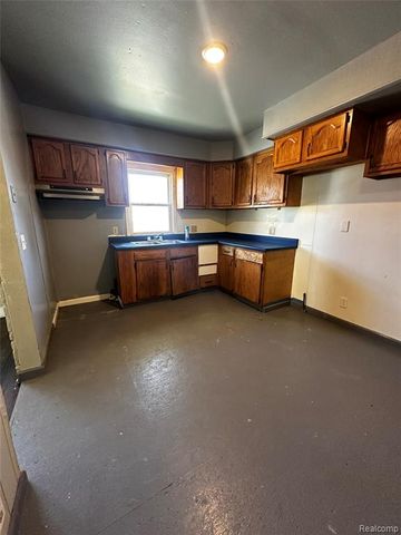 2500 Salt Street, Saginaw, MI 48602