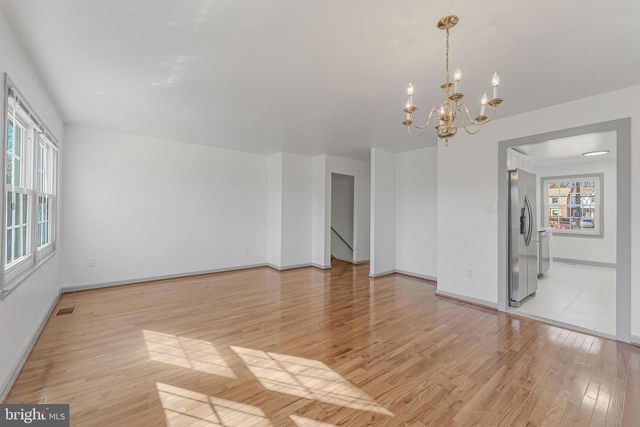 14811 PALMERSTON SQ, Centreville, VA 20120