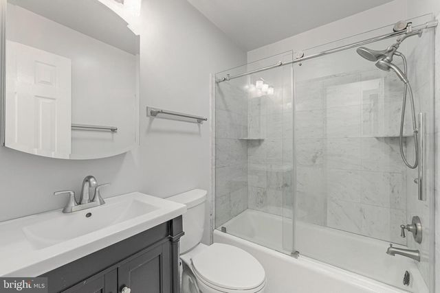 14811 PALMERSTON SQ, Centreville, VA 20120