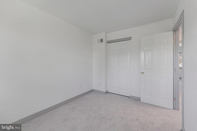 14811 PALMERSTON SQ, Centreville, VA 20120